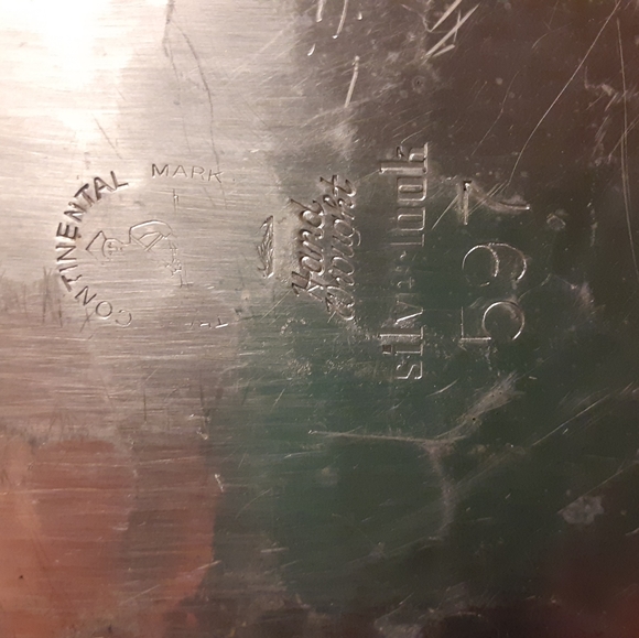 Continental Mark hand wrought silverlook aluminum serving tray - Picture 3 of 3